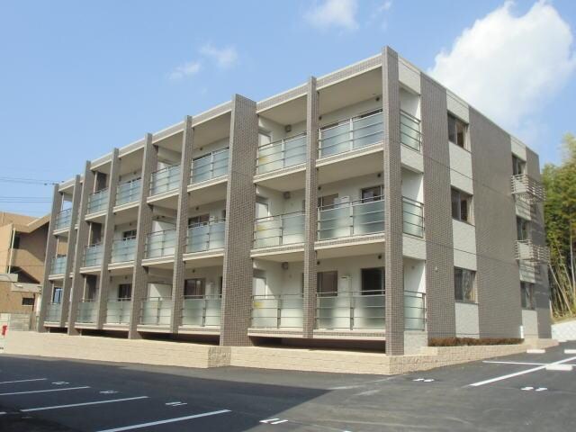 医生ケ丘ヴァレンシアAの物件外観写真