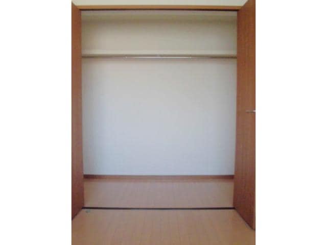 医生ケ丘ヴァレンシアAの物件内観写真