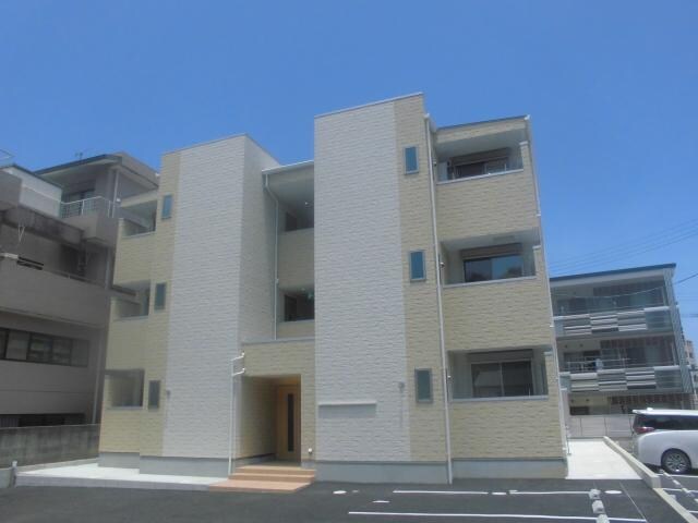 Regalestラフィエの物件外観写真