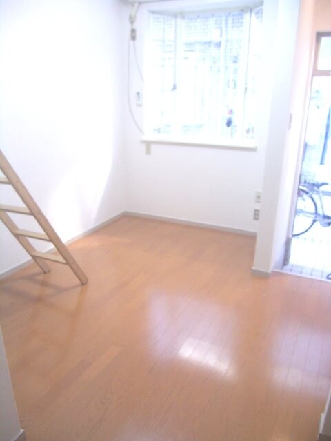 ローズアパートD棟の物件内観写真