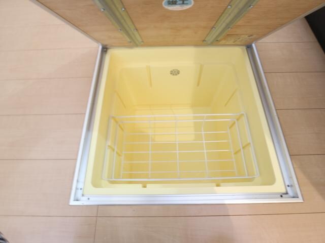 桜橋駅 バス3分  西高町下車：停歩4分 1階の物件内観写真