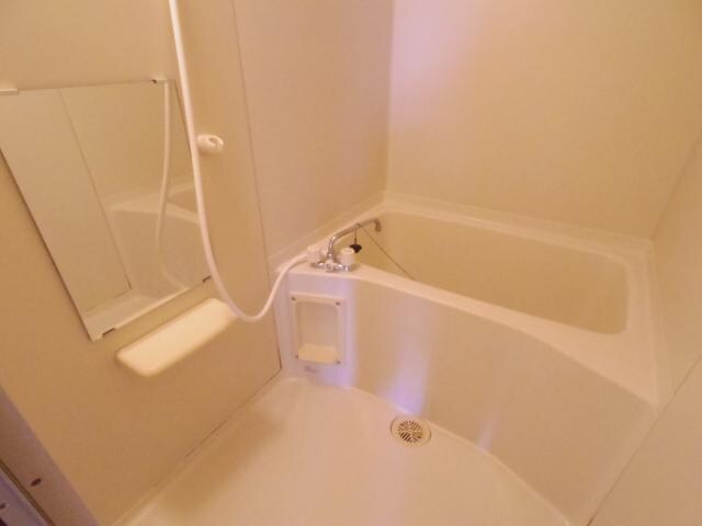 由比駅 バス8分  由比北田下車：停歩5分 2階の物件内観写真