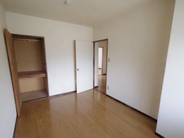 由比駅 バス8分  由比北田下車：停歩5分 2階の物件内観写真