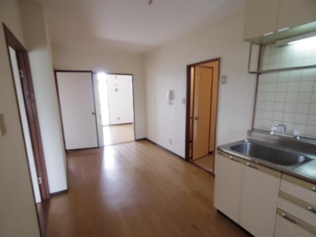 由比駅 バス8分  由比北田下車：停歩5分 2階の物件内観写真