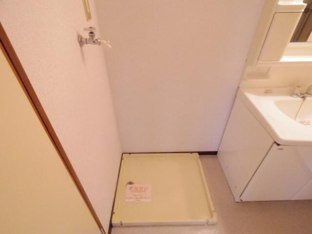 由比駅 バス8分  由比北田下車：停歩5分 2階の物件内観写真