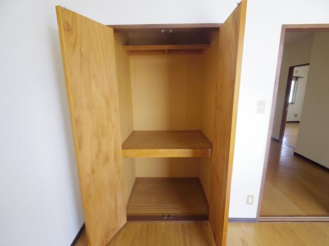 由比駅 バス8分  由比北田下車：停歩5分 2階の物件内観写真