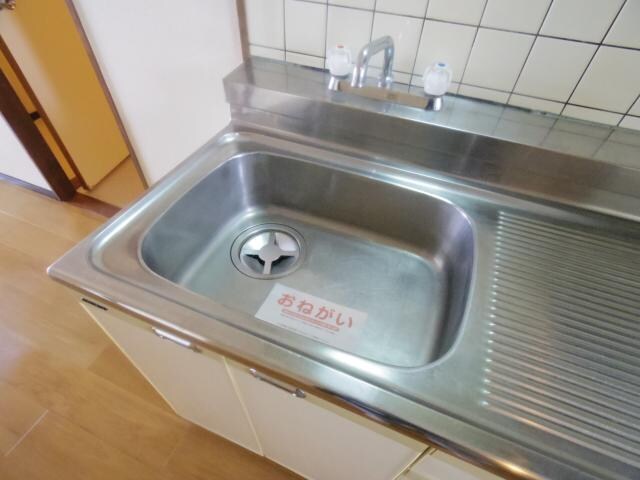 由比駅 バス8分  由比北田下車：停歩5分 2階の物件内観写真