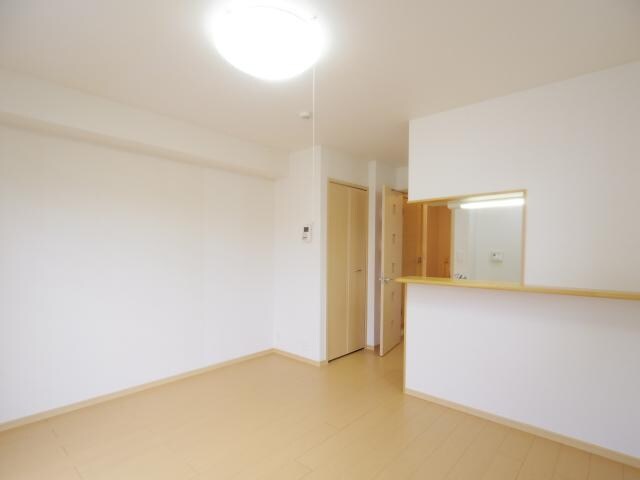 清水駅 バス13分  第六中学校前下車：停歩3分 2階の物件内観写真