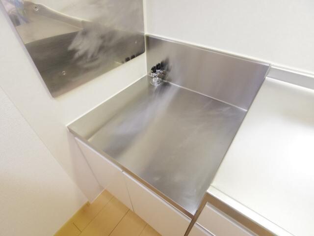 清水駅 バス13分  第六中学校前下車：停歩3分 2階の物件内観写真