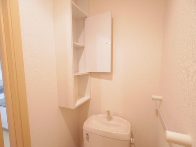 清水駅 バス13分  第六中学校前下車：停歩3分 2階の物件内観写真