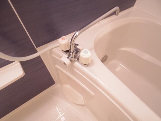 清水駅 バス13分  第六中学校前下車：停歩3分 2階の物件内観写真