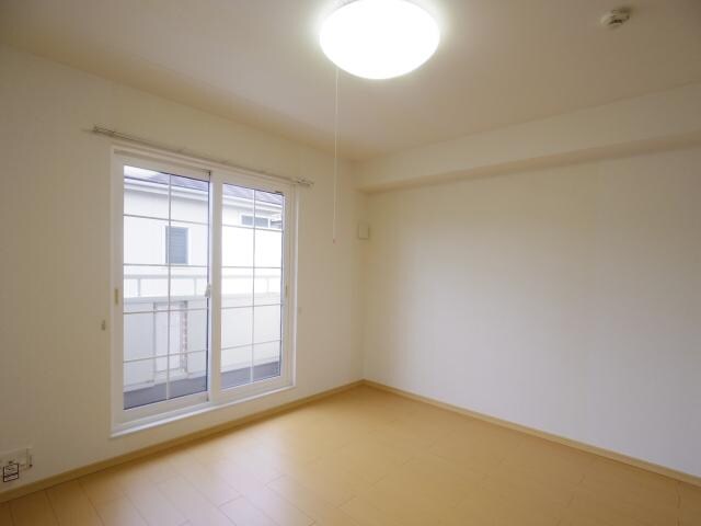 清水駅 バス13分  第六中学校前下車：停歩3分 2階の物件内観写真