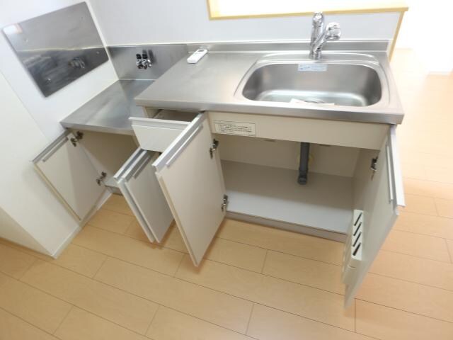 清水駅 バス9分  クミアイ化学前下車：停歩15分 3階の物件内観写真