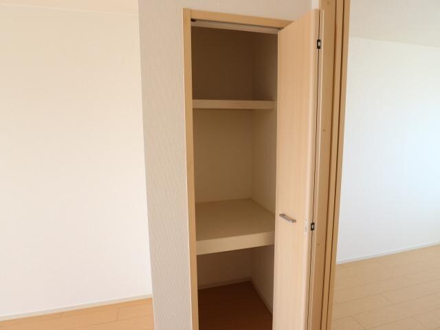 清水駅 バス9分  クミアイ化学前下車：停歩15分 3階の物件内観写真