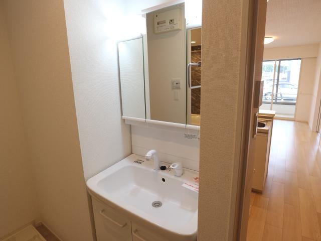 新清水駅 バス23分  白浜町下車：停歩9分 1階の物件内観写真