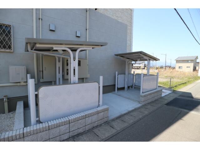 新清水駅 バス23分  白浜町下車：停歩9分 1階の物件外観写真