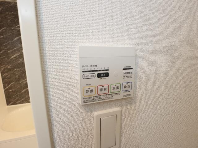 新清水駅 バス23分  白浜町下車：停歩9分 1階の物件内観写真