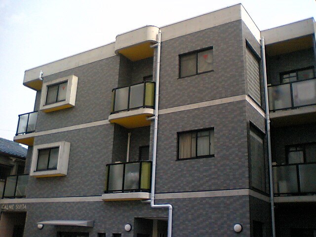 カルム吹田の物件外観写真