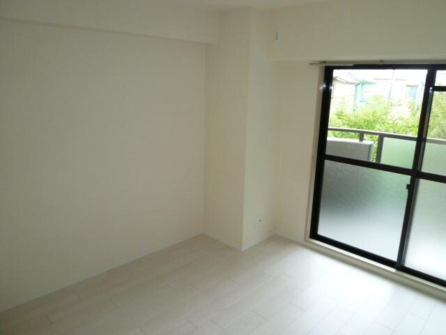 ロイヤルオータムの物件内観写真