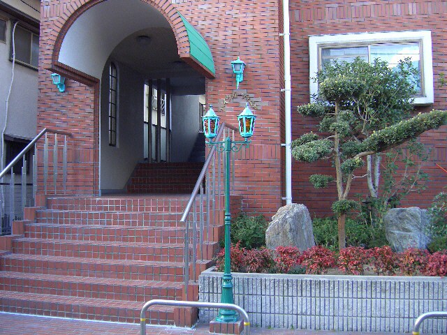 ロイヤル千里丘の物件外観写真