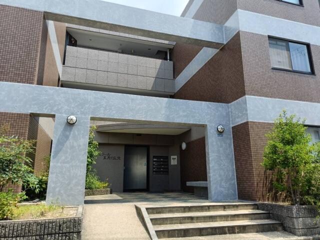 シェリール五月が丘北の物件外観写真