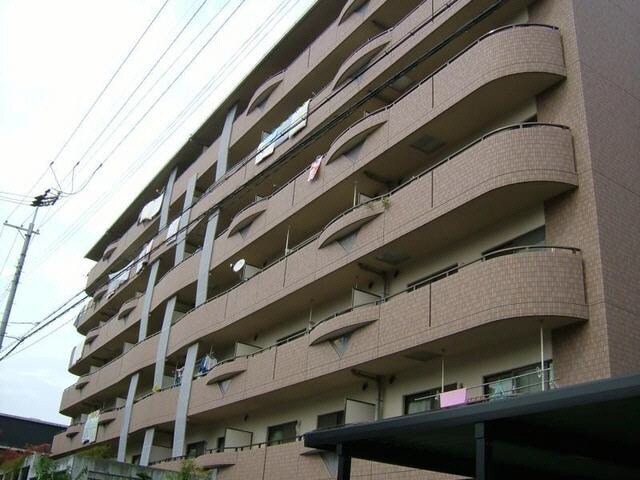 千里オークプライズの物件外観写真