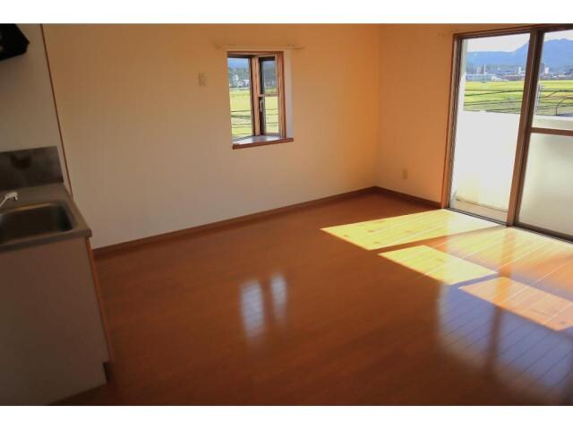 トレステーラ宇佐中央の物件内観写真