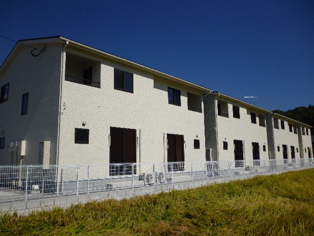 アップル・ソ・ロッテの物件外観写真