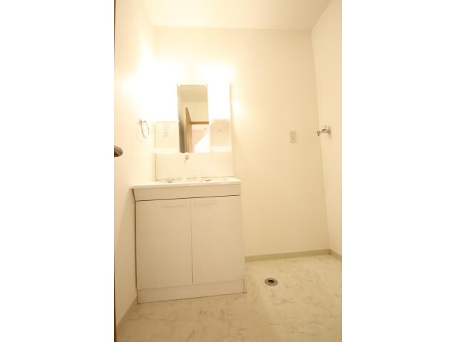 中津駅 車移動3分  3km 1-2階の物件内観写真