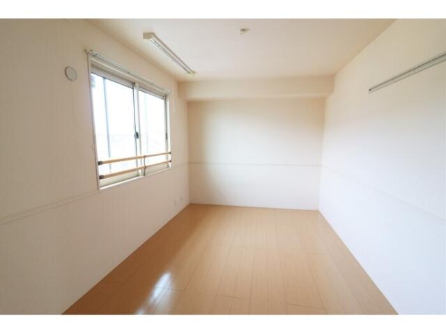 中津駅 車移動3分  2km 2階の物件内観写真