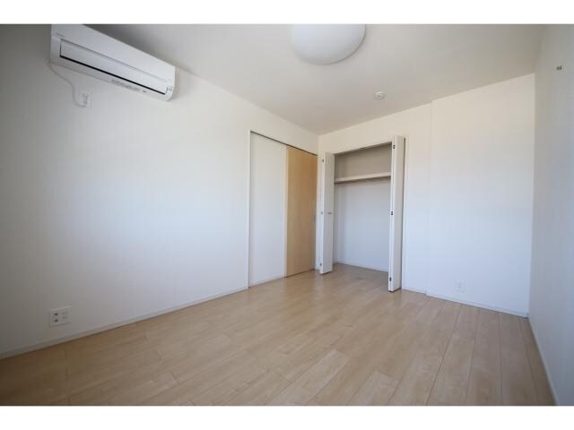 中津駅 バス13分  園田下車：停歩7分 2階の物件内観写真