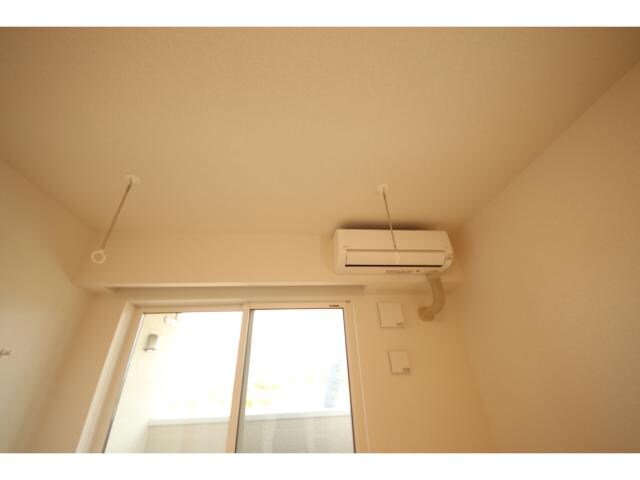 中津駅 バス13分  園田下車：停歩7分 2階の物件内観写真