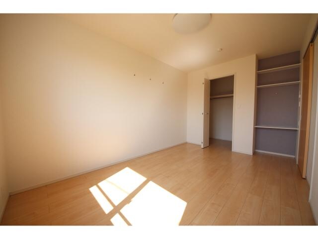 中津駅 バス13分  園田下車：停歩7分 2階の物件内観写真