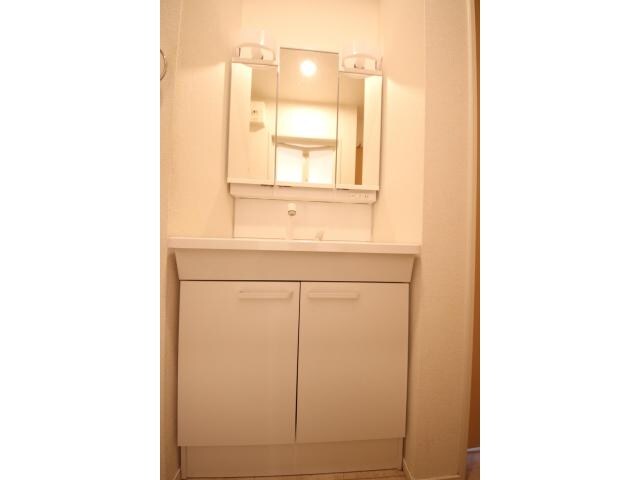 中津駅 バス13分  園田下車：停歩7分 2階の物件内観写真