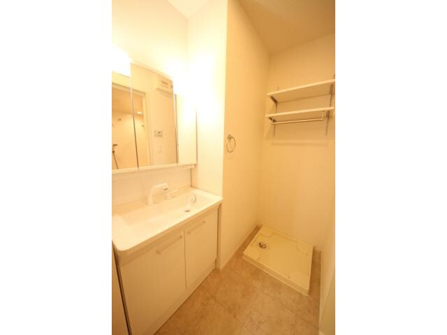 中津駅 バス13分  園田下車：停歩7分 2階の物件内観写真