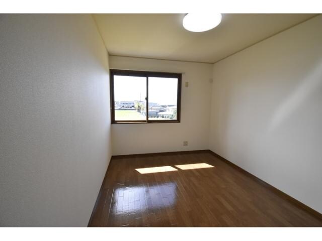 グランルミエールBの物件内観写真