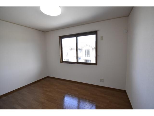 グランルミエールBの物件内観写真