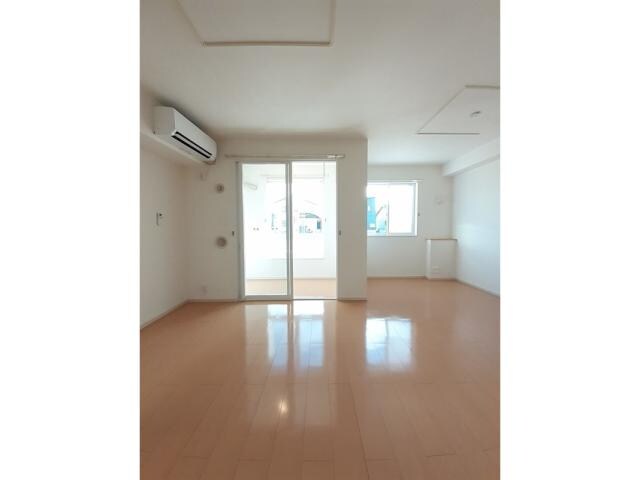 トラント・ドゥ・リスKの物件内観写真