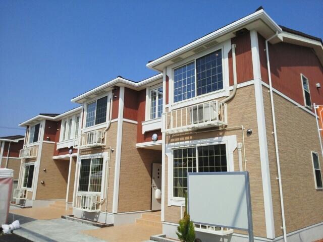 ドムスサンセールⅣＢの物件外観写真