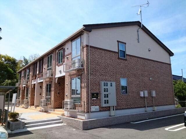 イゾラフェリーチェの物件外観写真