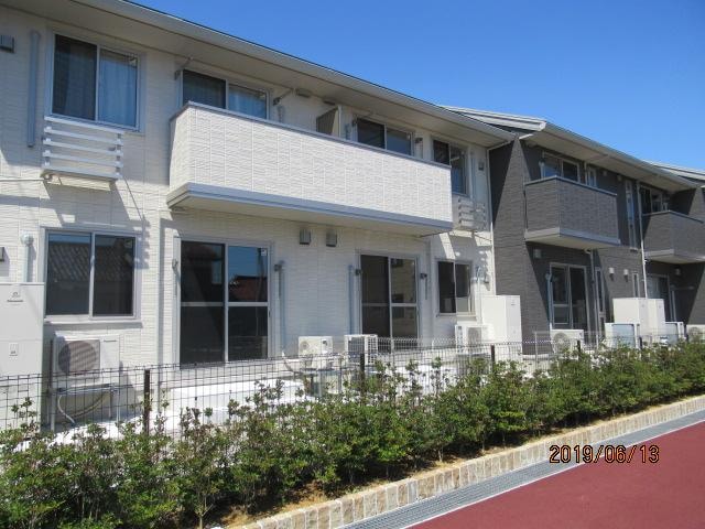 ルミエール・エヴァーの物件外観写真