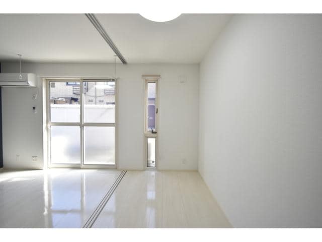 ルミエール・エヴァーの物件内観写真