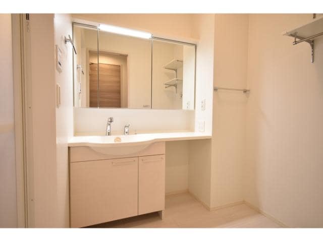 ルミエール・エヴァーの物件内観写真