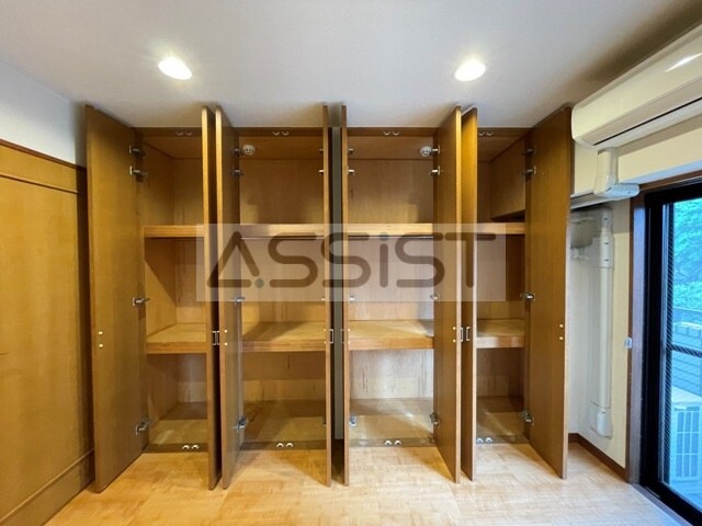 ロイヤルハウス都立大の物件内観写真