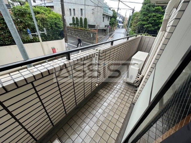 ロイヤルハウス都立大の物件内観写真