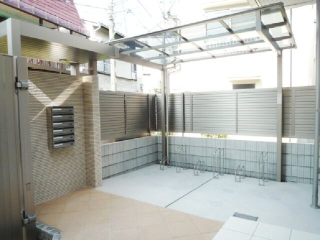 ＧＡＲＤＥＮ ＣＯＵＲＴの物件内観写真