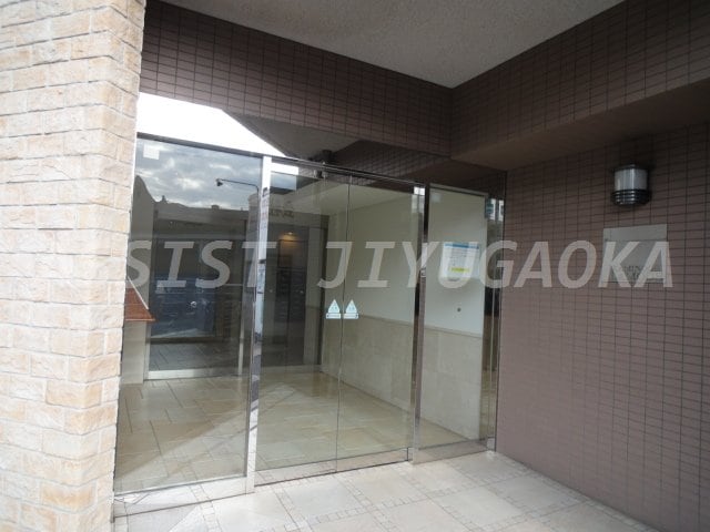 クリオ上野毛ラ・モードの物件外観写真