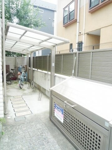 Ｋ－フラット下馬の物件内観写真