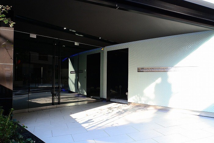 グランドコンシェルジュ三宿アジールコートの物件外観写真