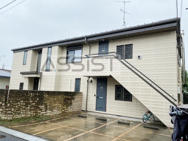 カーサマキの物件外観写真